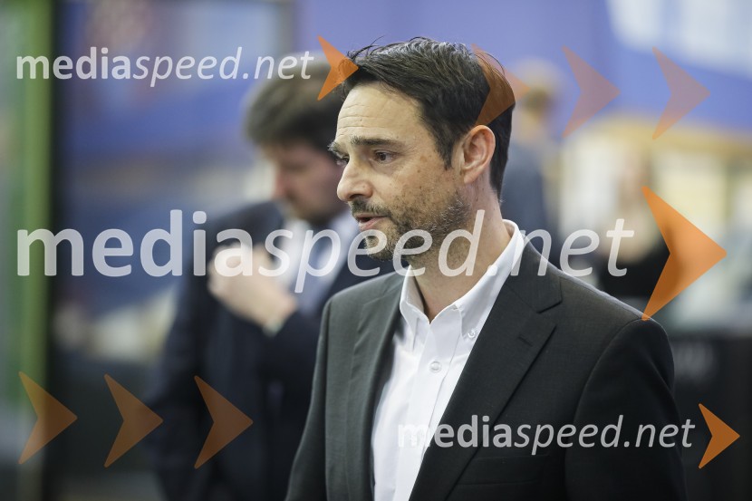  Danilo Ferjančič, generalni direktor Porsche Slovenija d.o.oTiskovna konferenca podjetij Porsche Slovenija in Marles hiše