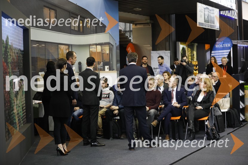 Tiskovna konferenca podjetij Porsche Slovenija in Marles hiše