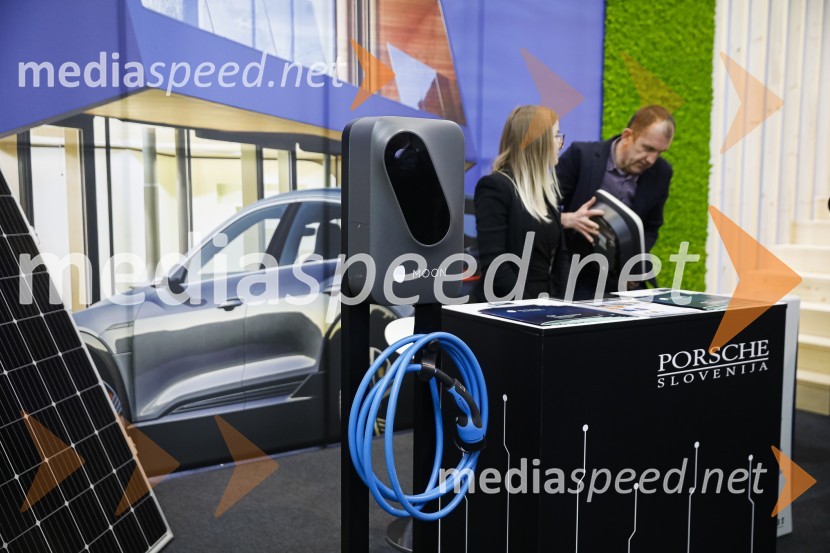 Tiskovna konferenca podjetij Porsche Slovenija in Marles hiše