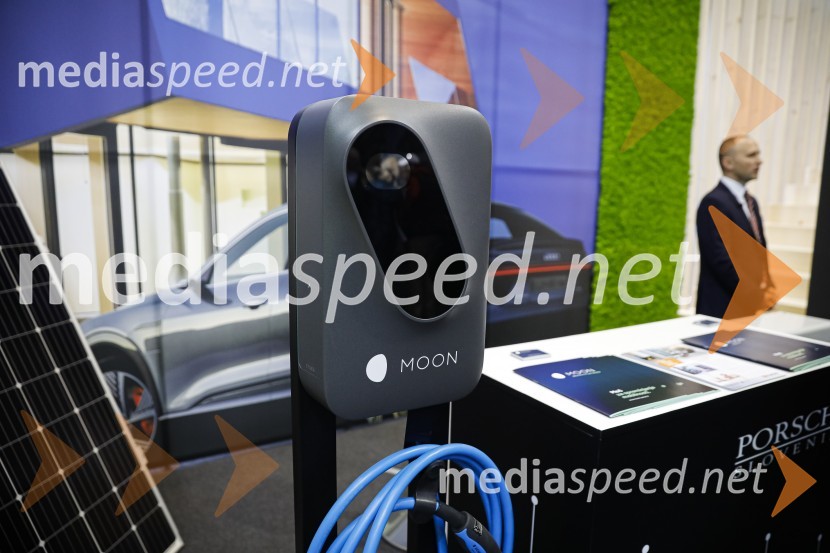 Tiskovna konferenca podjetij Porsche Slovenija in Marles hiše