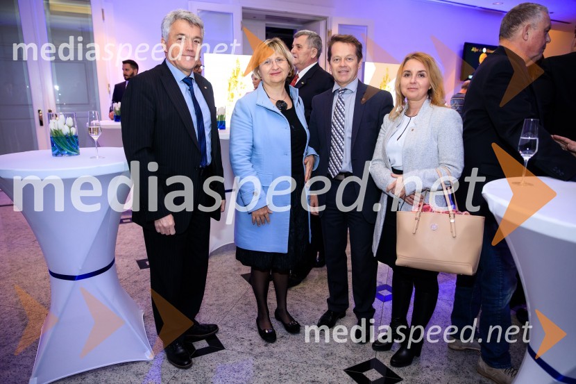 Podelitev priznanja RS za poslovno odličnost