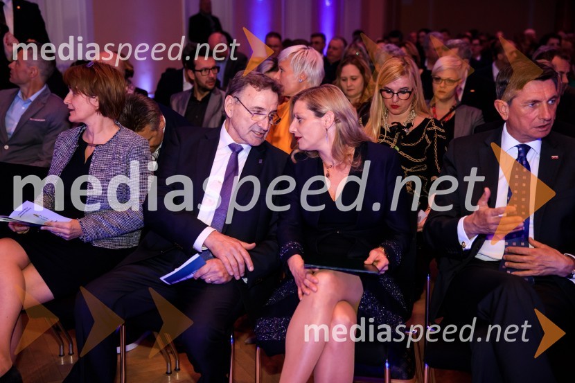  ... ;  ... ;  Ajda Cuderman, direktorica javne agencije Spirit Slovenija;  Borut Pahor, predsednik Republike SlovenijePodelitev priznanja RS za poslovno odličnost