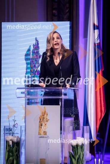  Ajda Cuderman, direktorica javne agencije Spirit SlovenijaPodelitev priznanja RS za poslovno odličnost