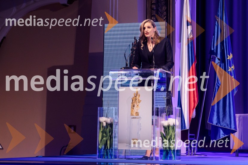  Ajda Cuderman, direktorica javne agencije Spirit SlovenijaPodelitev priznanja RS za poslovno odličnost