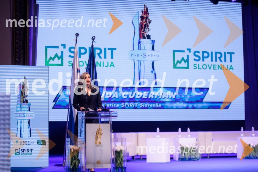  Ajda Cuderman, direktorica javne agencije Spirit SlovenijaPodelitev priznanja RS za poslovno odličnost