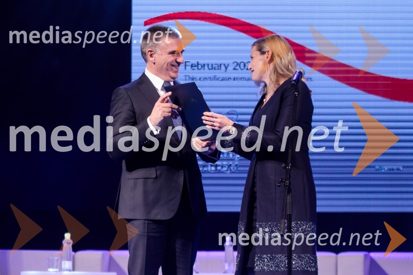  Marko Lotrič, Lotrič d.o.o. ;  Ajda Cuderman, direktorica javne agencije Spirit SlovenijaPodelitev priznanja RS za poslovno odličnost