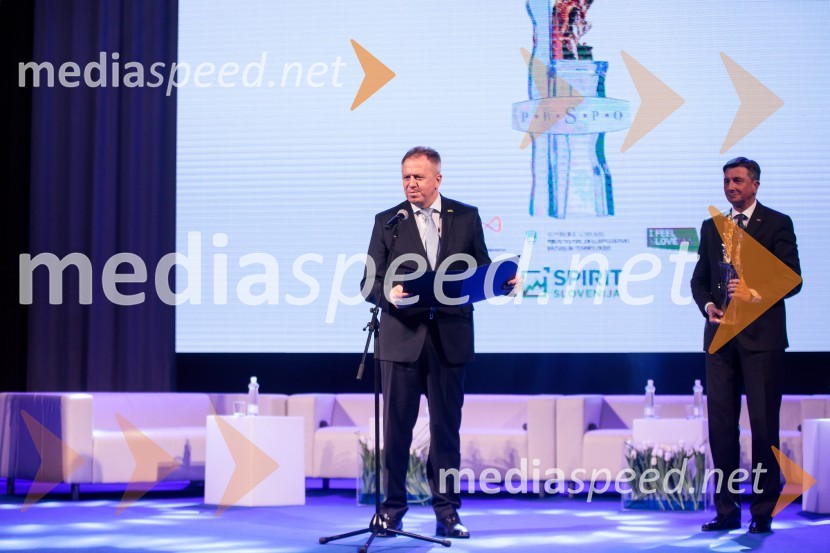  Zdravko Počivalšek, minister za gospodarski razvoj in tehnologijo;  Borut Pahor, predsednik Republike SlovenijePodelitev priznanja RS za poslovno odličnost