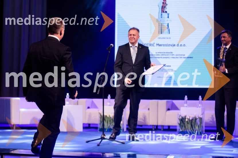  Marko Lotrič, Lotrič d.o.o. ;  Zdravko Počivalšek, minister za gospodarski razvoj in tehnologijo;  Borut Pahor, predsednik Republike SlovenijePodelitev priznanja RS za poslovno odličnost