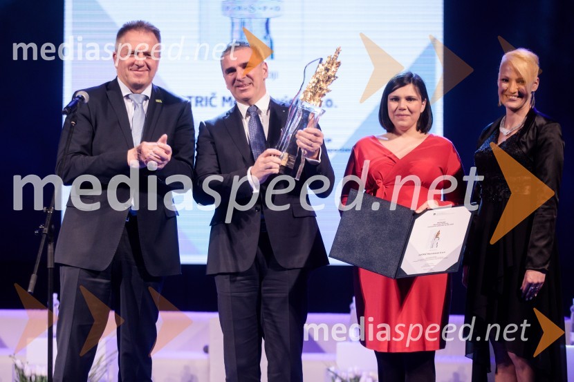  Zdravko Počivalšek, minister za gospodarski razvoj in tehnologijo;  Marko Lotrič, Lotrič d.o.o. ;  ... ;  ... Podelitev priznanja RS za poslovno odličnost