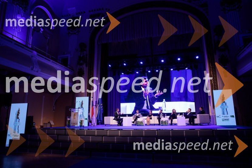 Podelitev priznanja RS za poslovno odličnost