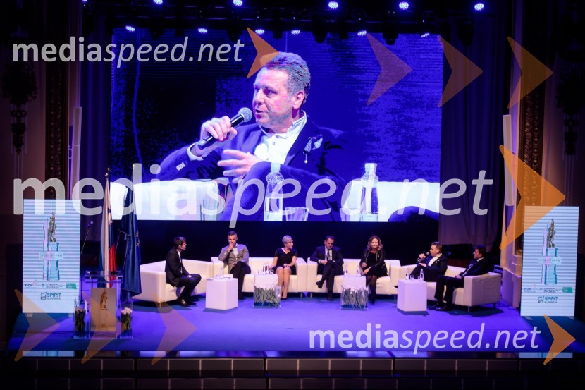 Podelitev priznanja RS za poslovno odličnost