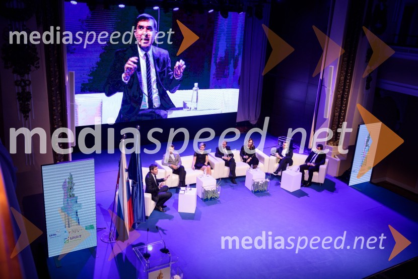 Podelitev priznanja RS za poslovno odličnost