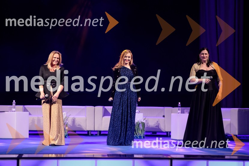  Nuša Derenda, pevka;  ... ;  Nuška Drašček, pevkaPodelitev priznanja RS za poslovno odličnost