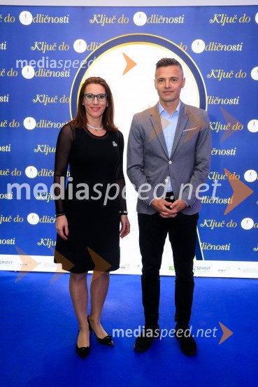  ... ;  Damir Skomina, nogometni sodnikPodelitev priznanja RS za poslovno odličnost