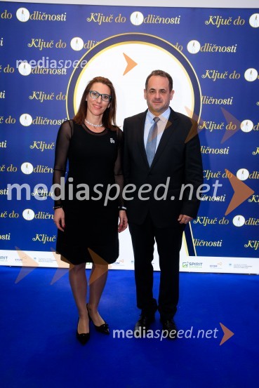  ... ;  Peter Podlunšek, akrobatski pilotPodelitev priznanja RS za poslovno odličnost