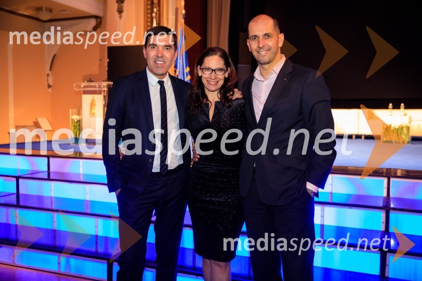  Mario Galunič, TV voditelj;  ... ;  ... Podelitev priznanja RS za poslovno odličnost