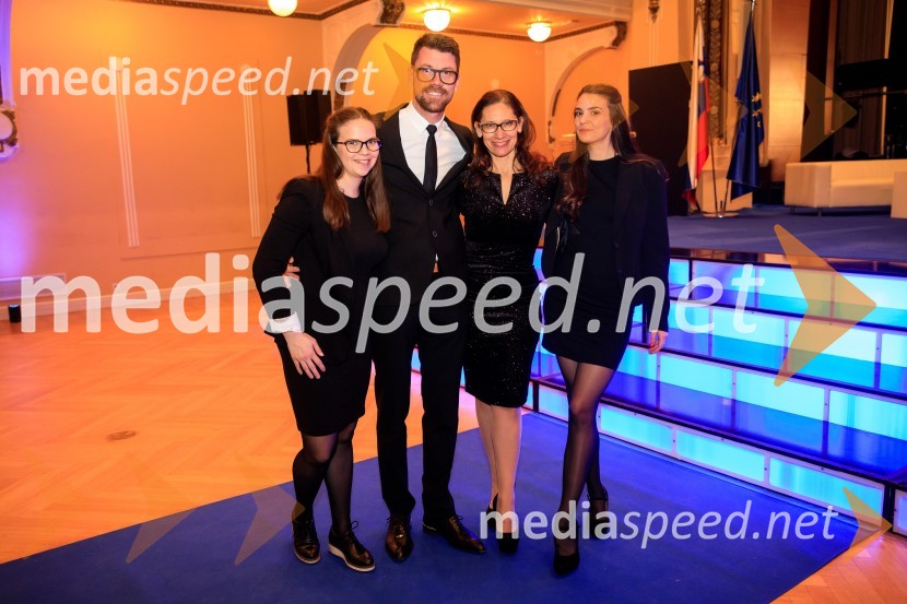 Podelitev priznanja RS za poslovno odličnost