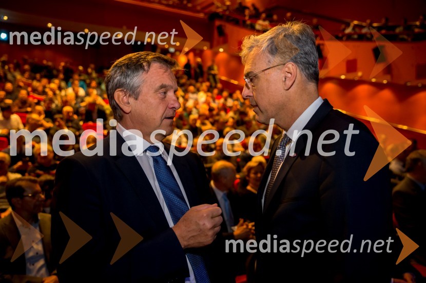  Bogdan Barbič, direktor družbe HESS; mag. Črtomir Remec, direktor Stanovanjskega sklada RSSlovenski inženirski dan