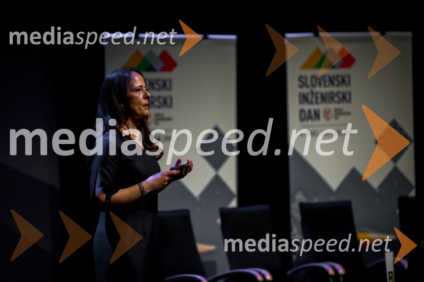  Jana Lutovac Lah, voditeljicaSlovenski inženirski dan