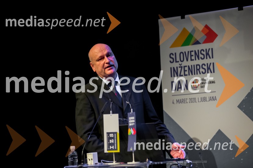  Mitja  Lenassi, predsednik, Komisija Inženirske zbornice Slovenije za trajnostno gradnjoSlovenski inženirski dan