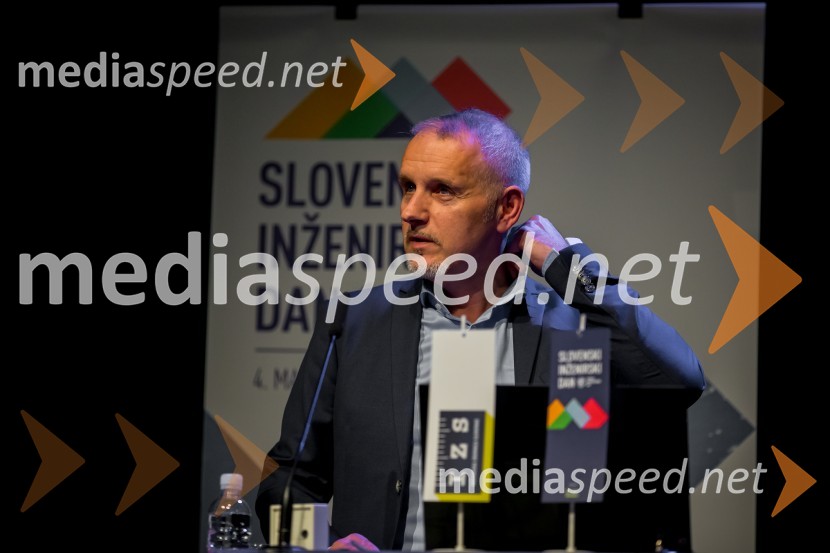  Michael Proprenter, glavni direktor za področje predorogradnje podjetja iC consulenten Ziviltechniker GesmbHSlovenski inženirski dan