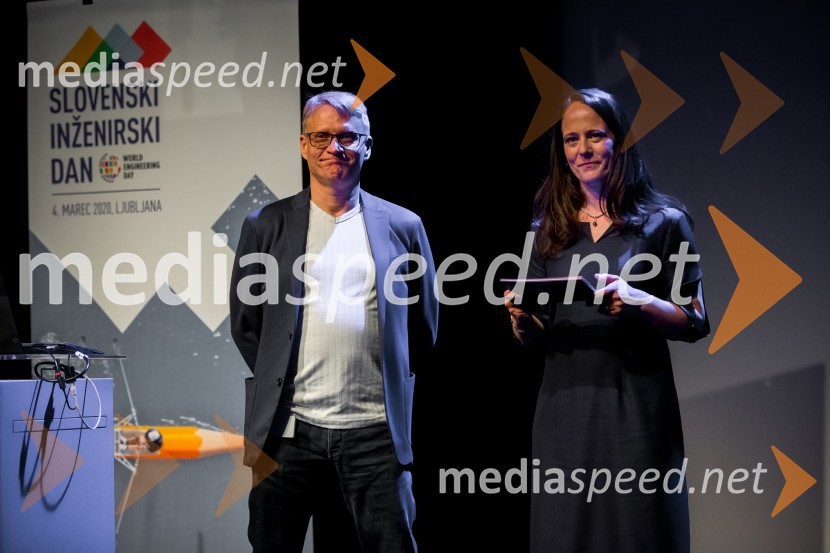  Andrej Ržišnik, direktor podjetja Protim Ržišnik Perc;  Jana Lutovac Lah, voditeljicaSlovenski inženirski dan