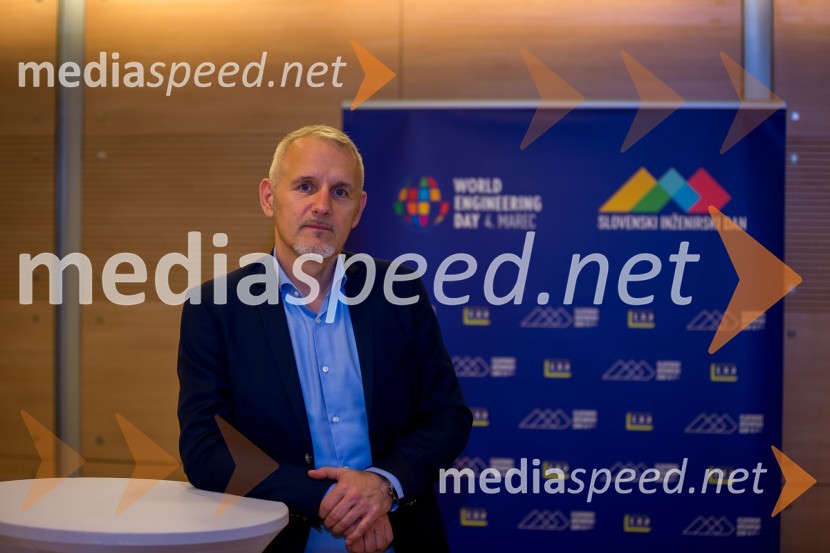  Michael Proprenter, glavni direktor za področje predorogradnje podjetja iC consulenten Ziviltechniker GesmbHSlovenski inženirski dan