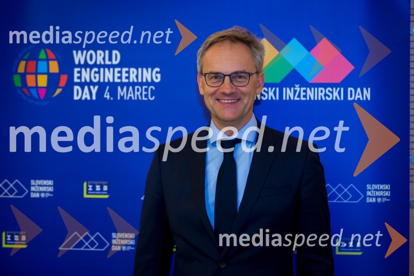  Angelo Žigon, direktor podjetja Elea iC d.o.oSlovenski inženirski dan
