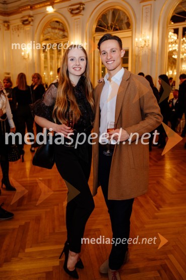  Mina Radaković, baletna plesalka;  Davide Buffone, baletni plesalecFalling Angels, premiera baleta v SNG Maribor