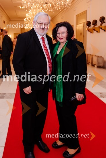 prof. dr. Igor Tičar, nekdanji rektor, Univerza v Mariboru;  Jolanda TičarFalling Angels, premiera baleta v SNG Maribor