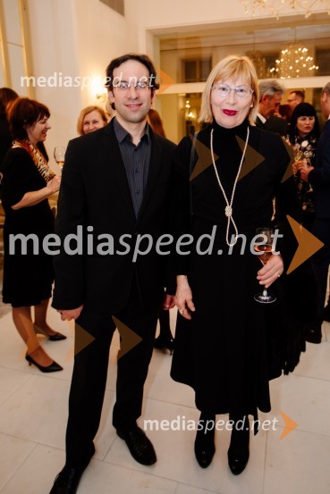  Simon Krečič, umetniški direktor Opere SNG Maribor;  Nevenka Leban Orešič, pianistka, častna konzulka Republike LitveFalling Angels, premiera baleta v SNG Maribor