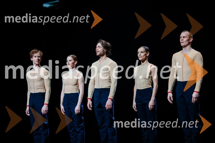  Jan Trninič, baletni plesalec;  Ema Perić, baletna plesalka;  Ionut Dinita, baletni plesalec;  Catarina de Meneses, baletna solistka;  Filip Jurič, baletni plesalecFalling Angels, premiera baleta v SNG Maribor