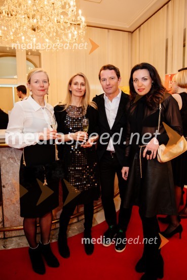  ... ;  ... ;  Tomaž Orešič, podpredsednik skupine Resalta;  Tijana Orešič Barač, dr. med. specialistka dermatologijeFalling Angels, premiera baleta v SNG Maribor