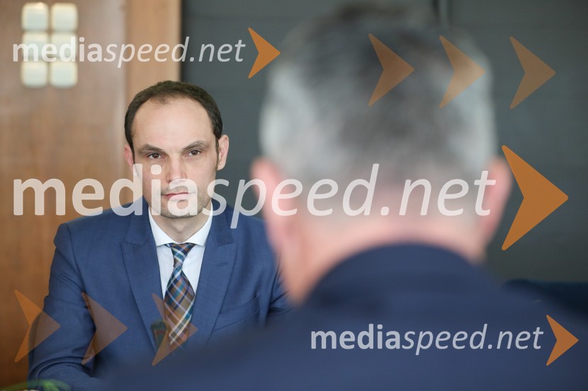  Anže Logar, poslanec SDS, predsednik Ljubljanskega odbora SDS Zaslišanja ministrov tretje Janševe vlade