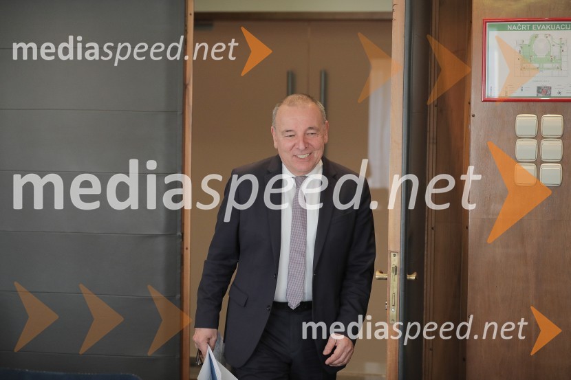  Andrej Šircelj, minister za financeZaslišanja ministrov tretje Janševe vlade