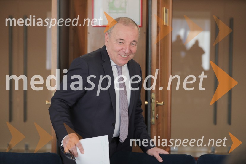  Andrej Šircelj, minister za financeZaslišanja ministrov tretje Janševe vlade