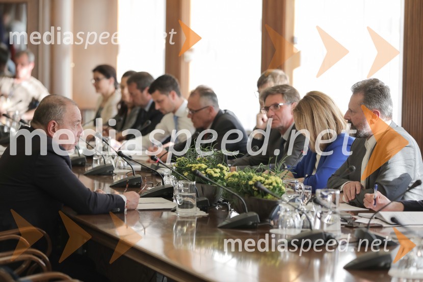 Zaslišanja ministrov tretje Janševe vlade