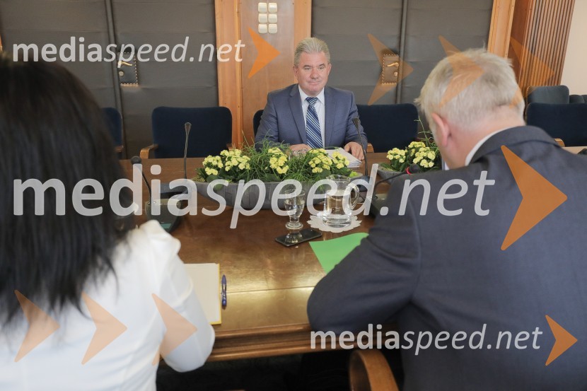 mag. Andrej Vizjak, minister za okolje in prostorZaslišanja ministrov tretje Janševe vlade