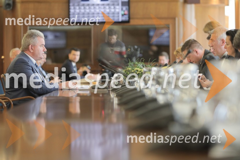 Zaslišanja ministrov tretje Janševe vlade