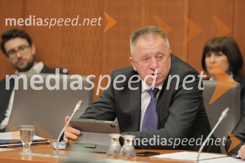  Zdravko Počivalšek, minister za gospodarski razvoj in tehnologijoZaslišanja ministrov tretje Janševe vlade