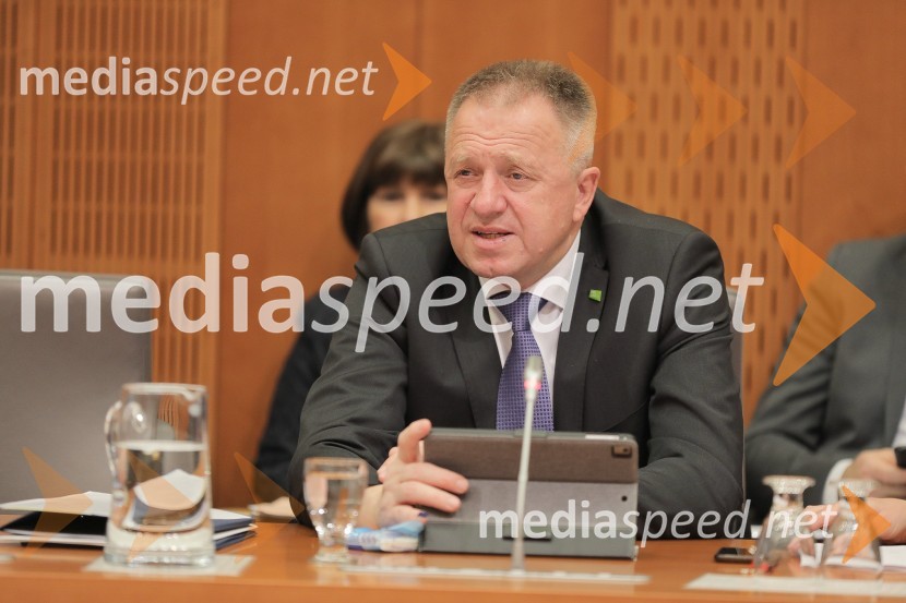  Zdravko Počivalšek, minister za gospodarski razvoj in tehnologijoZaslišanja ministrov tretje Janševe vlade