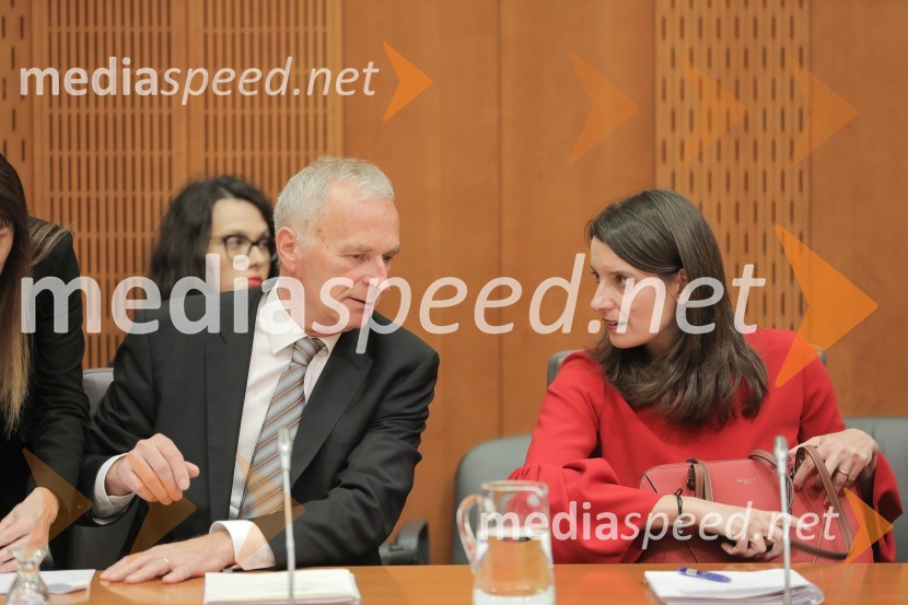  ... ; dr. Simona Kustec, ministrica za izobraževanje, znanost in športZaslišanja ministrov tretje Janševe vlade