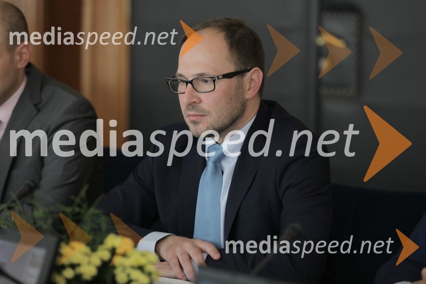  Jernej Vrtovec, minister za infrastrukturoZaslišanja ministrov tretje Janševe vlade