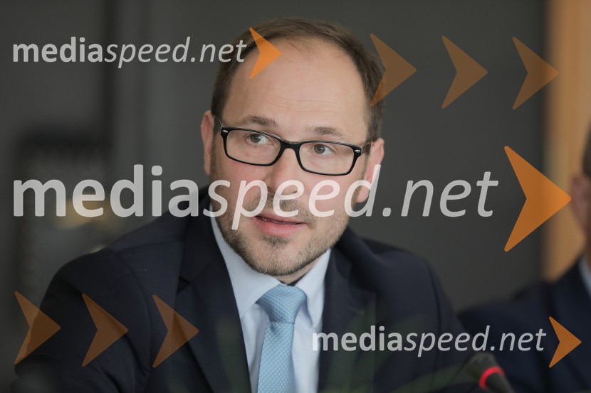  Jernej Vrtovec, minister za infrastrukturoZaslišanja ministrov tretje Janševe vlade