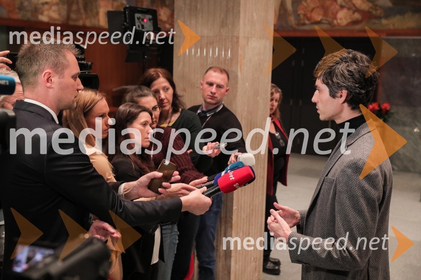  Luka Mesec, poslanec, koordinator LevicePotrjena 3. Janševa vlada