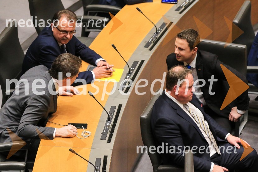 Potrjena 3. Janševa vlada