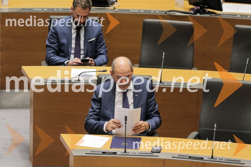  Janez Janša, predsednik SDSPotrjena 3. Janševa vlada