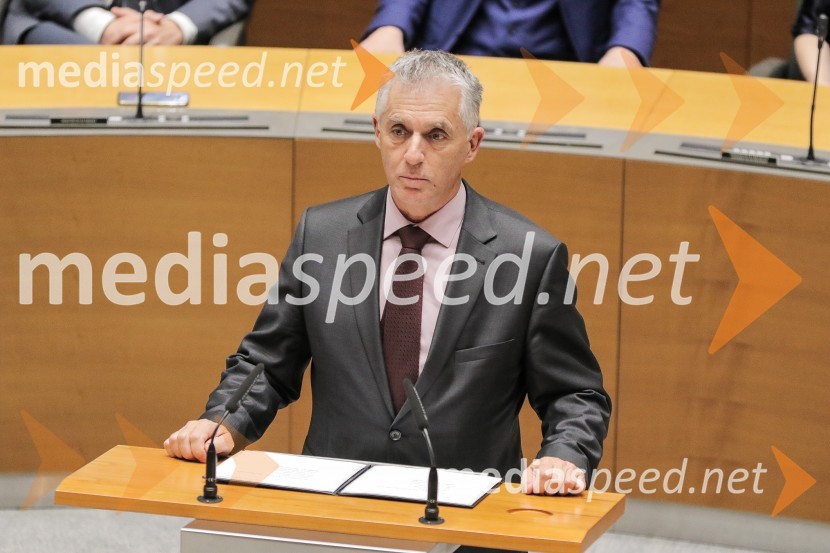  Tomaž Gantar, minister za zdravjePotrjena 3. Janševa vlada