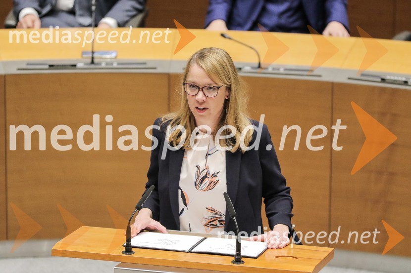  Helena  Jaklitsch, ministrica brez resorja, pristojna za področje odnosov med RS in avtohtono slovensko narodno skupnostjo v sosednjih državah ter med RS in Slovenci po svetuPotrjena 3. Janševa vlada