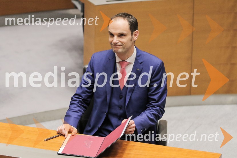  Anže Logar, minister za zunanje zadevePotrjena 3. Janševa vlada